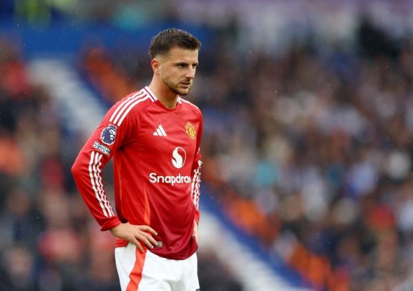 曼聯(lián)最水7號(hào)??芒特6420萬(wàn)加盟1年半1球1助，首發(fā)踢13分鐘又傷了